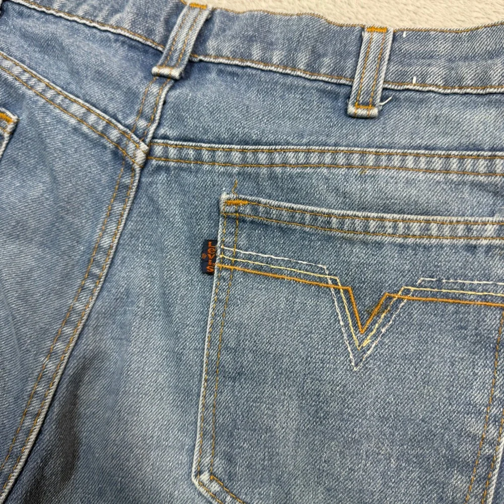 Vintage Levi's Jeans Mens 36x34 (Fits 35x33) Blue Bootcut Faded Distressed Work